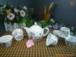 設(shè)計(jì)創(chuàng)作引領(lǐng)潮流 禮品、工藝品與飾品的批發(fā)市場(chǎng)及價(jià)格解析