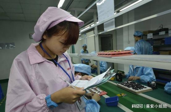 勤勞的中國人，為何工廠還是用工荒而外賣遞送服務(wù)卻火爆？